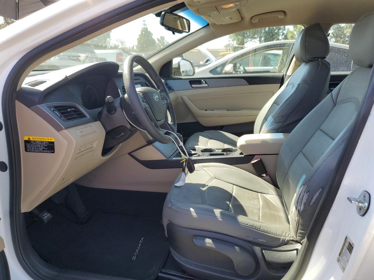 2017 Hyundai Sonata Hybrid VIN: KMHE24L10HA058350 Lot: 84970435