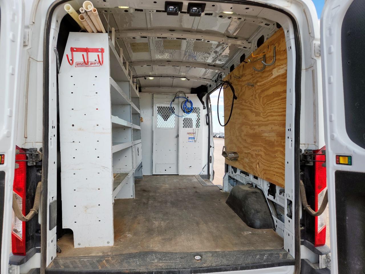 2017 Ford Transit Van VIN: 1FTYR2CM9HKB56928 Lot: 84301745