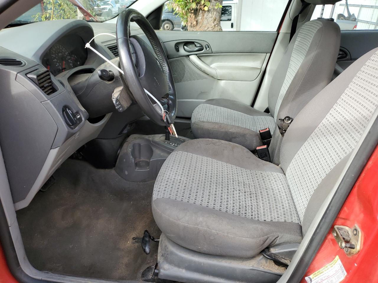 2005 Ford Focus Zx4 VIN: 1FAFP34NX5W271770 Lot: 82242815