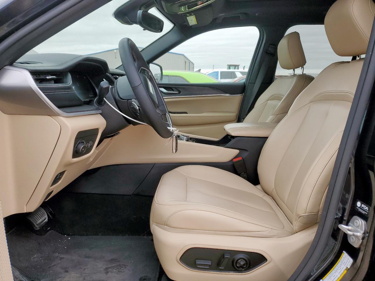 2024 Jeep Grand Cherokee Limited VIN: 1C4RJHBGXRC104777 Lot: 86322795