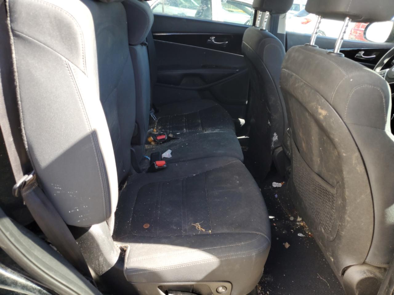 2020 Kia Sorento L VIN: 5XYPG4A33LG675799 Lot: 85147965