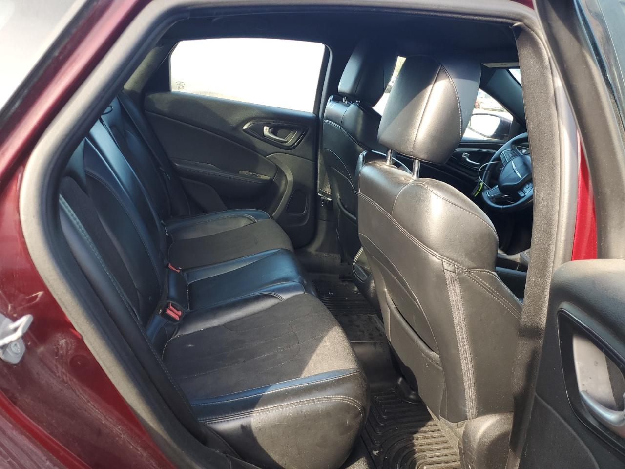 2015 Chrysler 200 S VIN: 1C3CCCBB3FN745040 Lot: 90329525