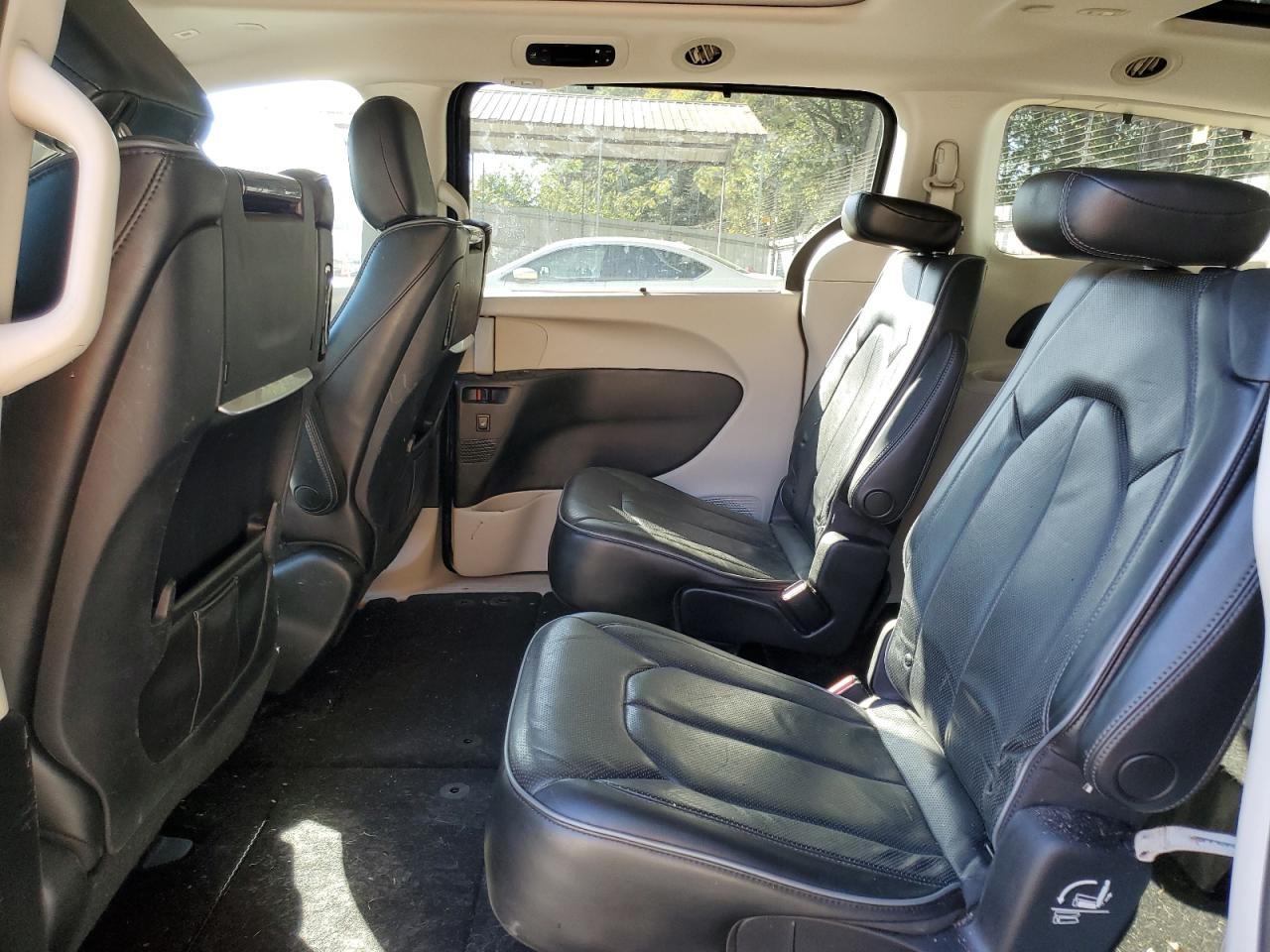 2019 Chrysler Pacifica Limited VIN: 2C4RC1GG4KR705593 Lot: 89536395