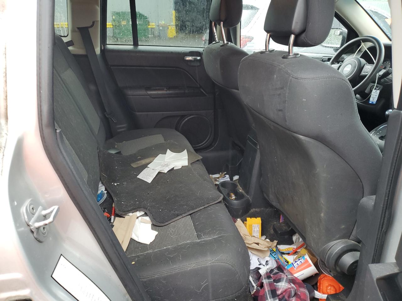 2011 Jeep Compass Sport VIN: 1J4NT1FB6BD156643 Lot: 81946395