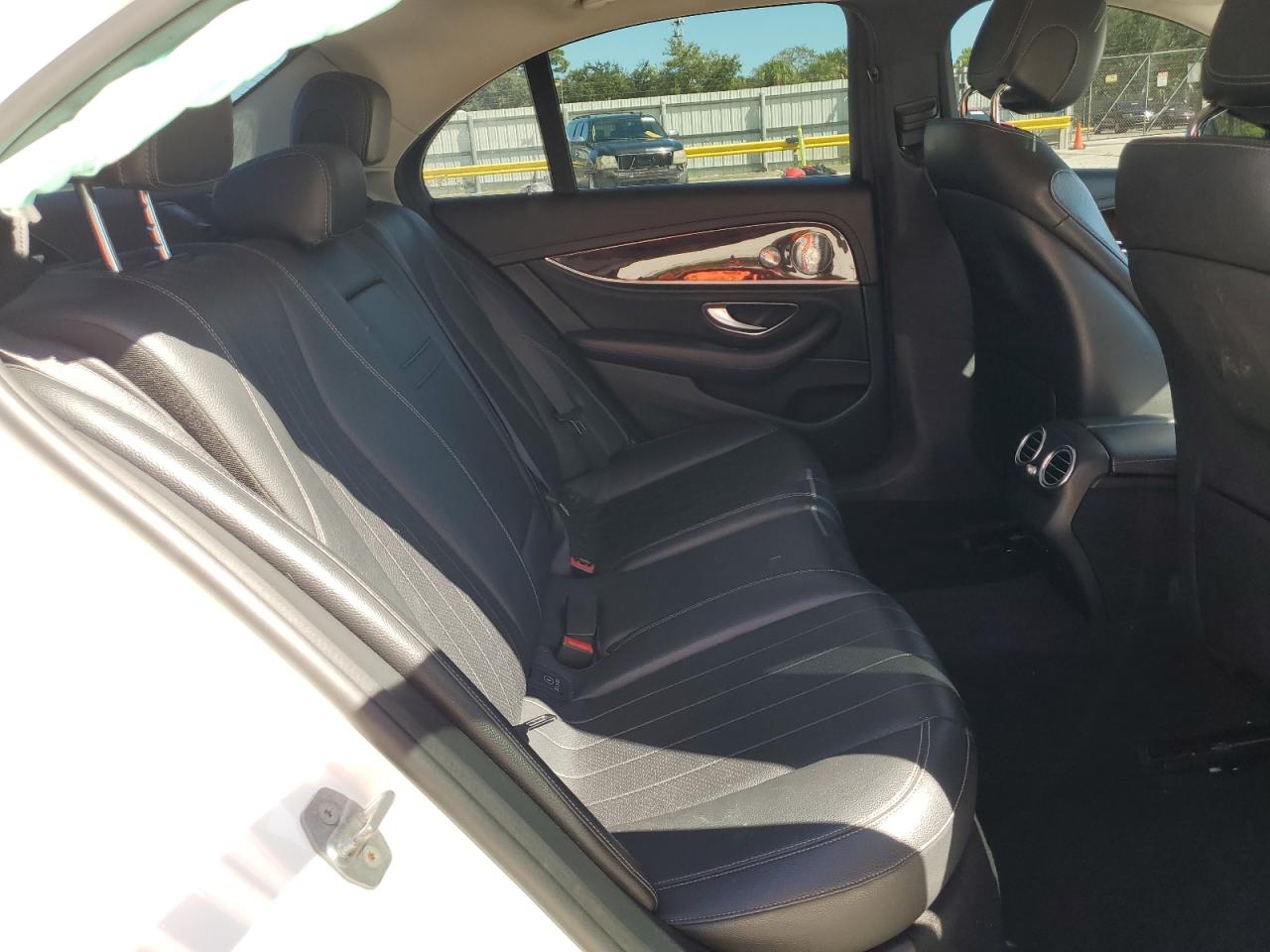 2017 Mercedes-Benz E 300 4Matic VIN: WDDZF4KB0HA182161 Lot: 82442745