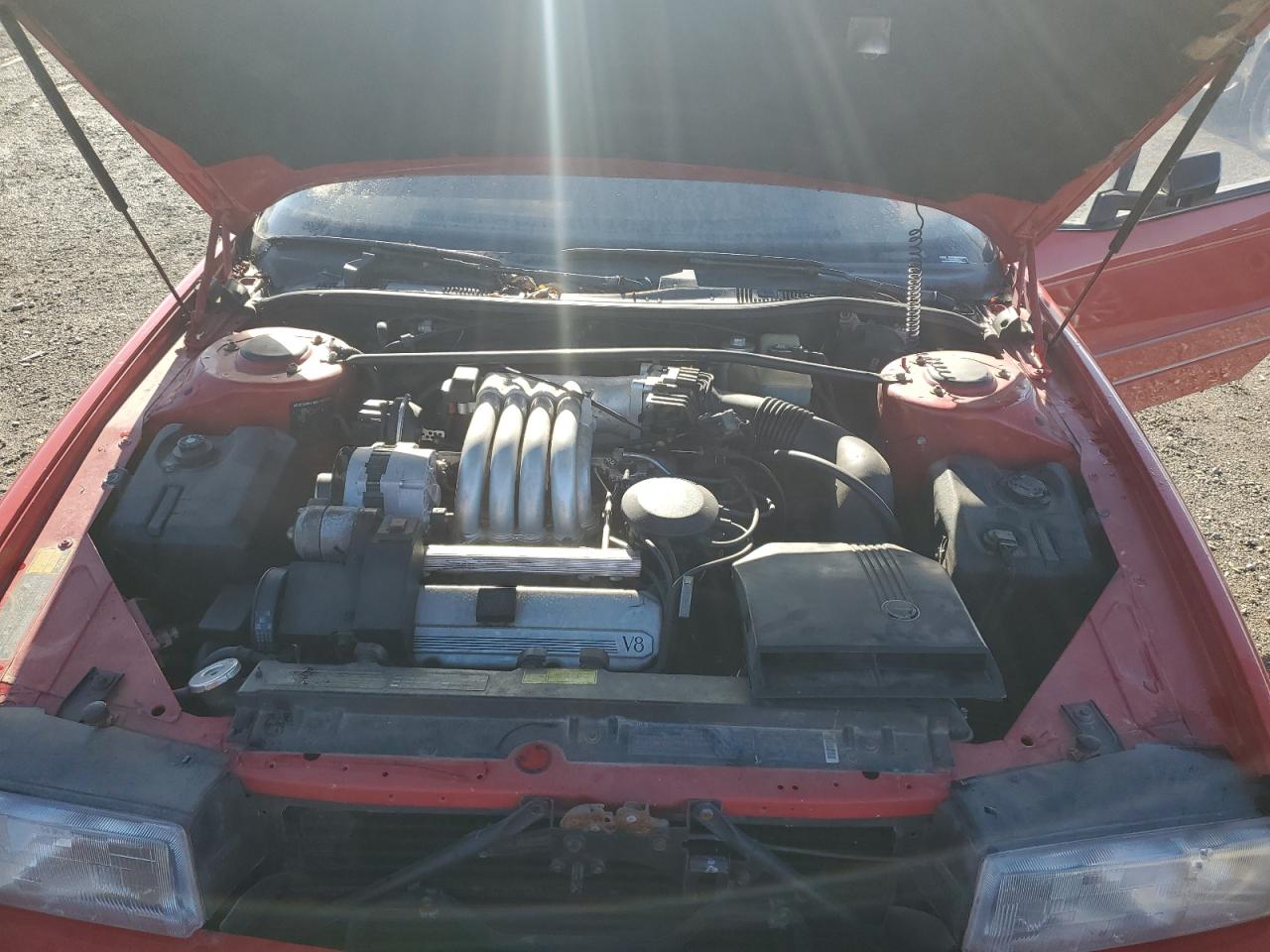 1987 Cadillac Allante VIN: 1G6VR3171HU102827 Lot: 85000855