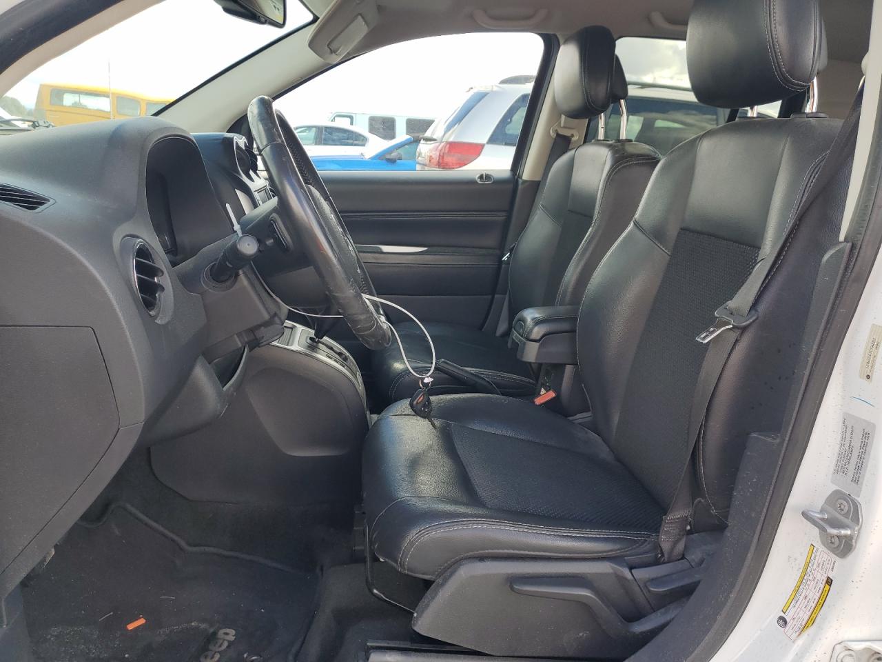2016 Jeep Compass Latitude VIN: 1C4NJCEB1GD542922 Lot: 86600515