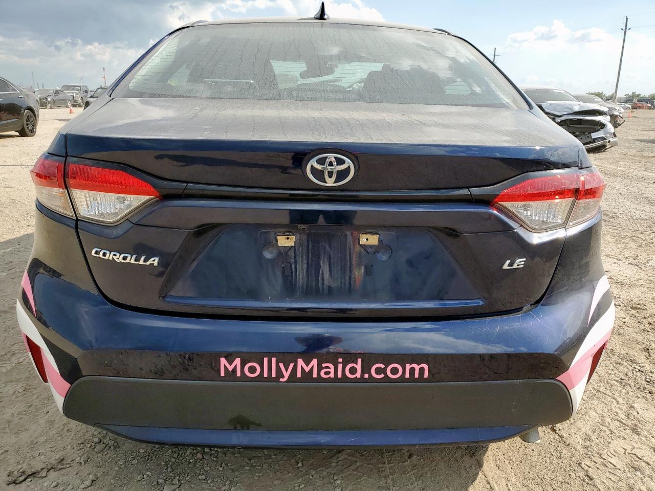 2016 Toyota Camry Le VIN: 4T1BF1FK8GU173169 Lot: 82228895