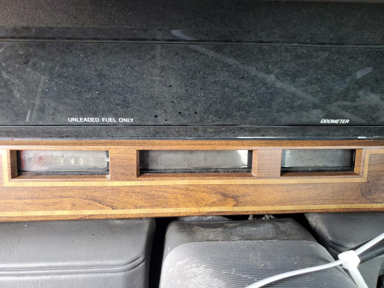 1985 Lincoln Continental VIN: 1MRBP97F4FY685923 Lot: 85125385