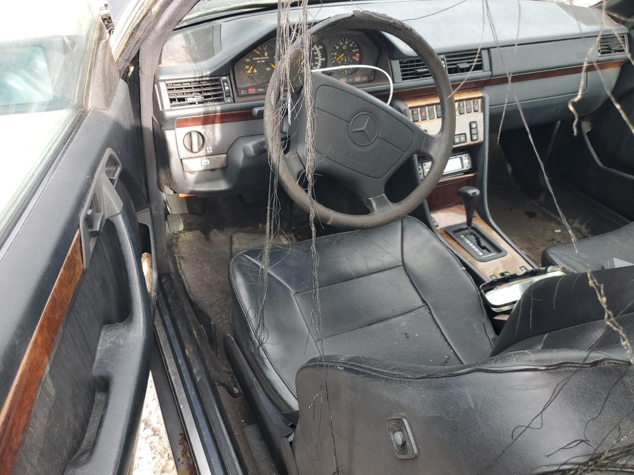 1994 Mercedes-Benz E 320 VIN: WDBEA66E7RC018398 Lot: 85865535