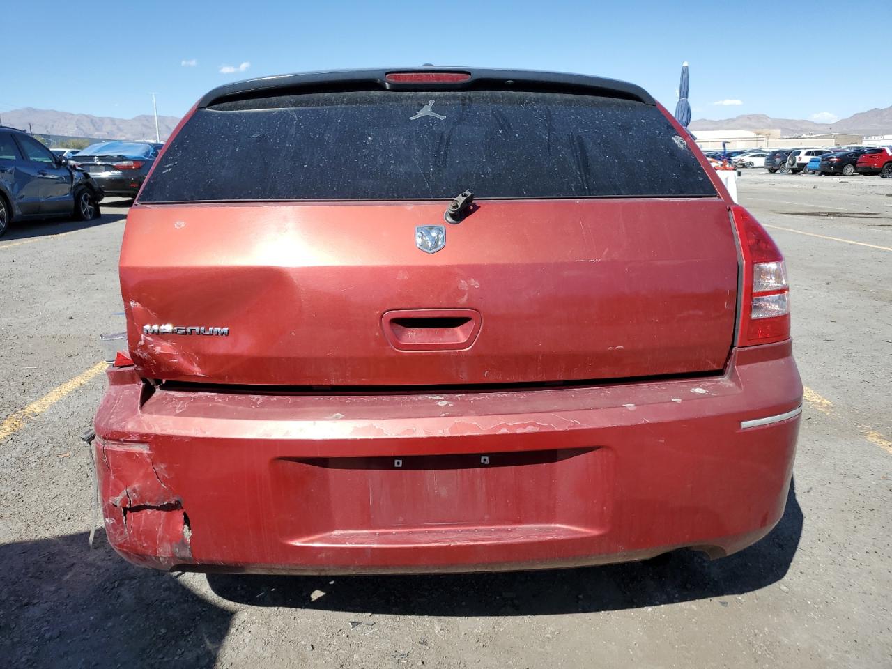 2005 Dodge Magnum Sxt VIN: 2D4FV48V15H683836 Lot: 85372615