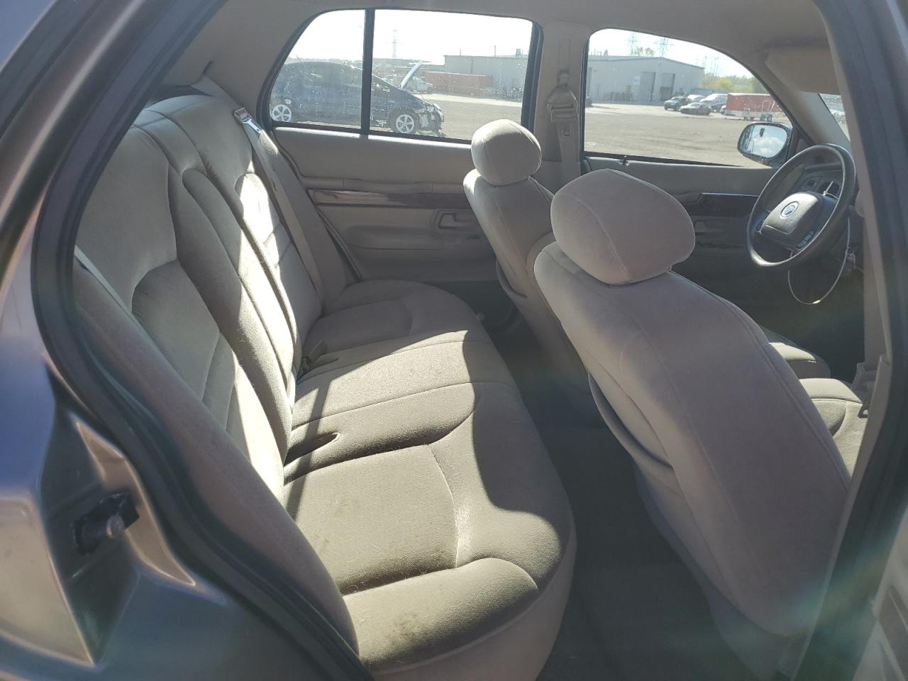 2002 Mercury Grand Marquis Gs VIN: 2MEFM74W72X628727 Lot: 85876915