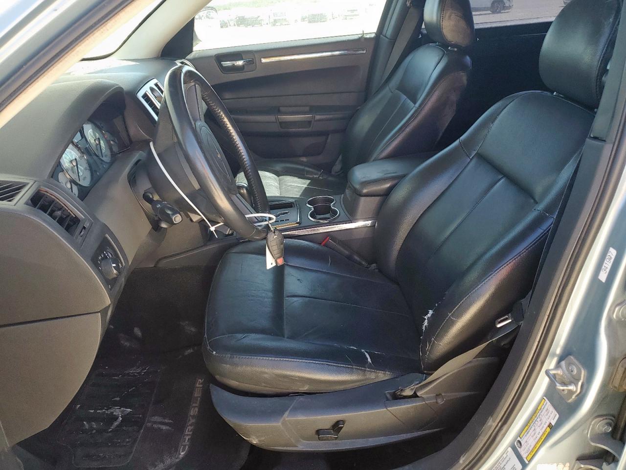 2009 Chrysler 300 Touring VIN: 2C3KA53V69H605650 Lot: 86223495