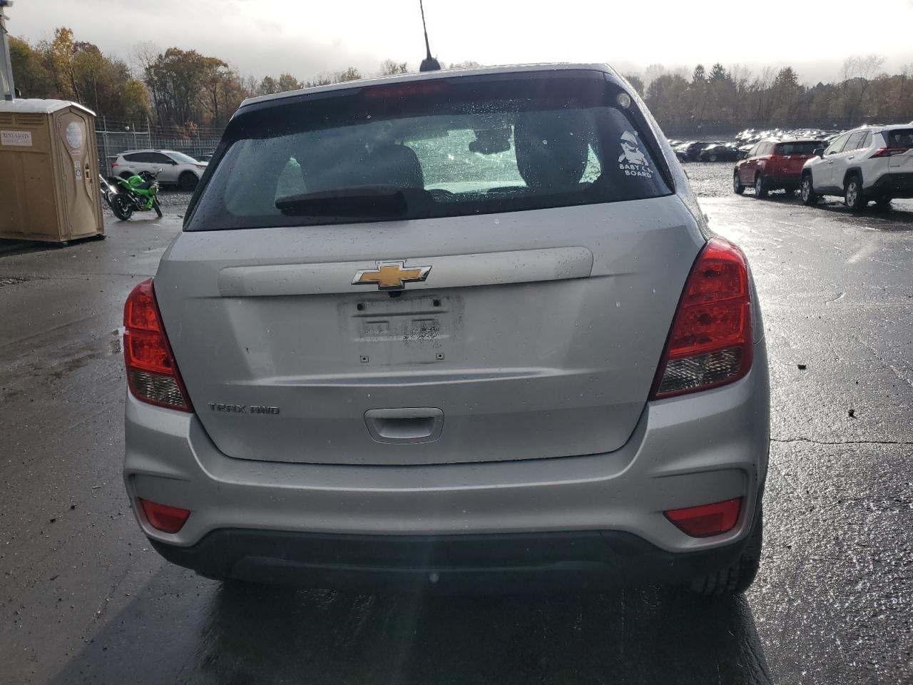 2019 Chevrolet Trax Ls VIN: 3GNCJNSB4KL381600 Lot: 90049545