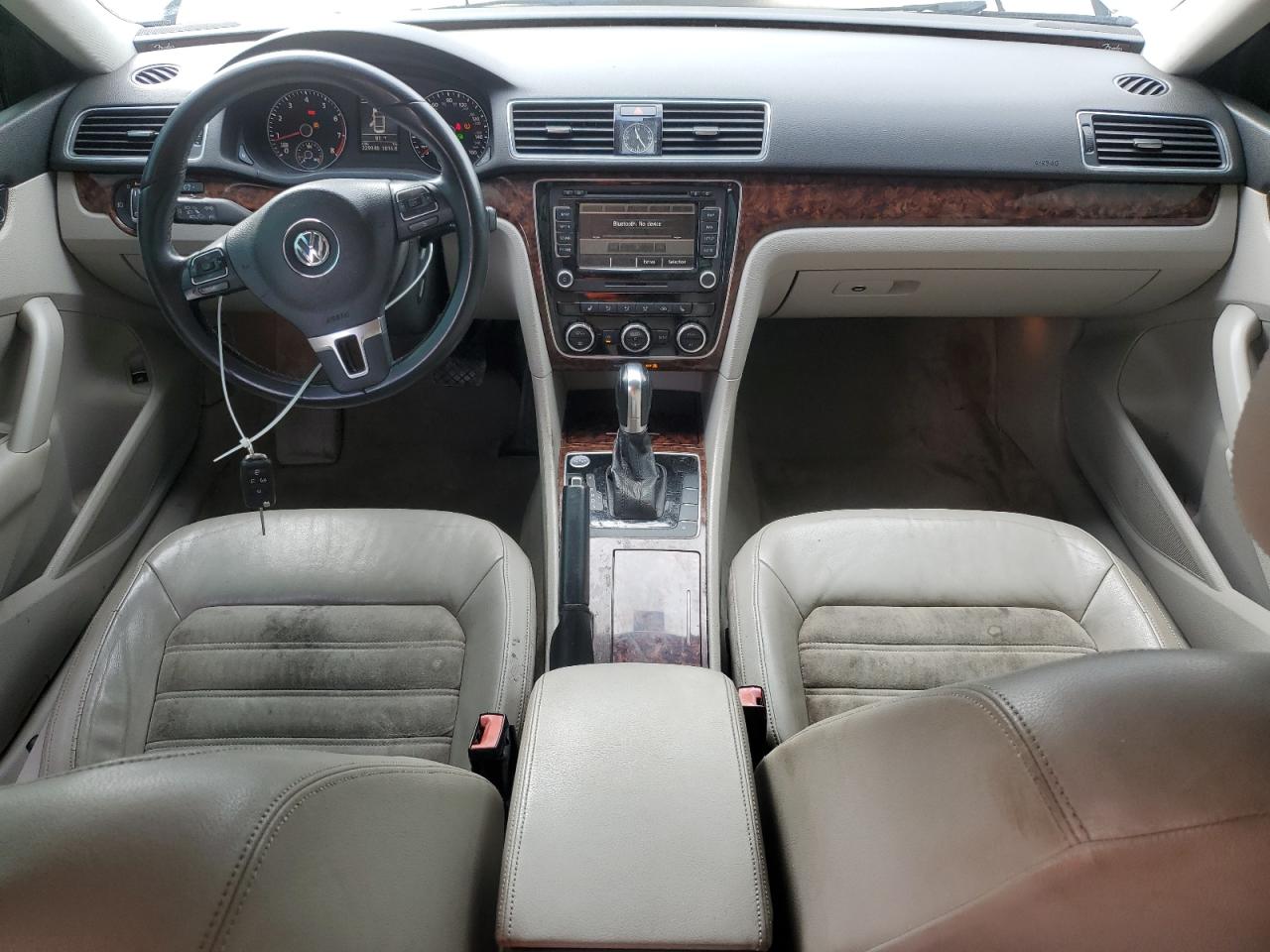 2012 Volkswagen Passat Sel VIN: 1VWCP7A30CC082225 Lot: 89653975