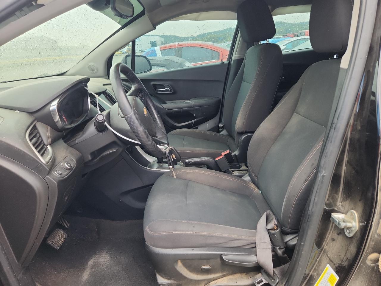 2020 Chevrolet Trax Ls VIN: KL7CJKSB3LB085619 Lot: 82347405