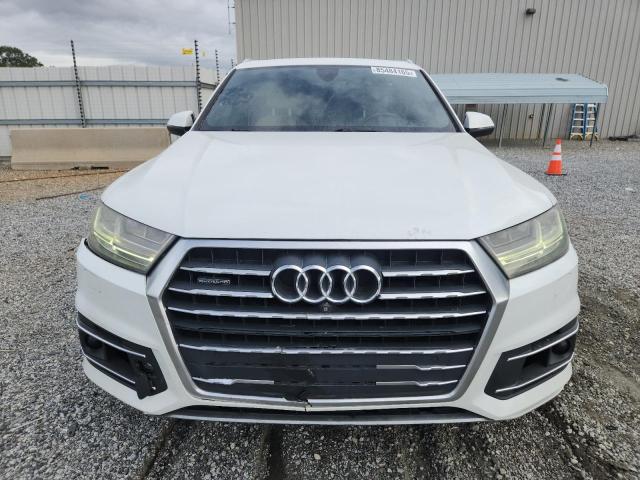 Паркетники AUDI Q7 2017 Белы
