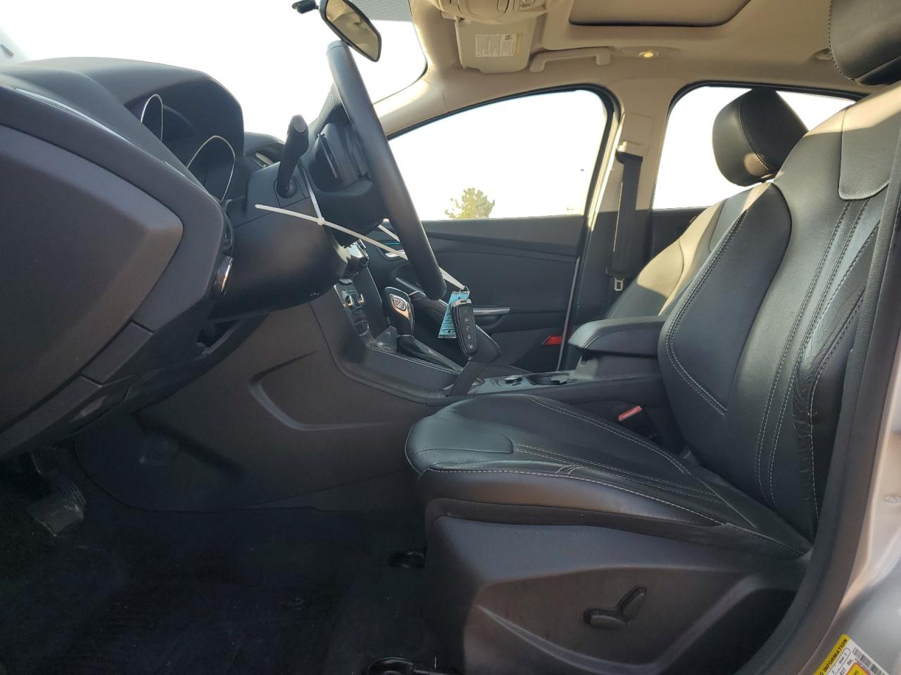 2013 Ford Focus Titanium VIN: 1FADP3N26DL135843 Lot: 85565945