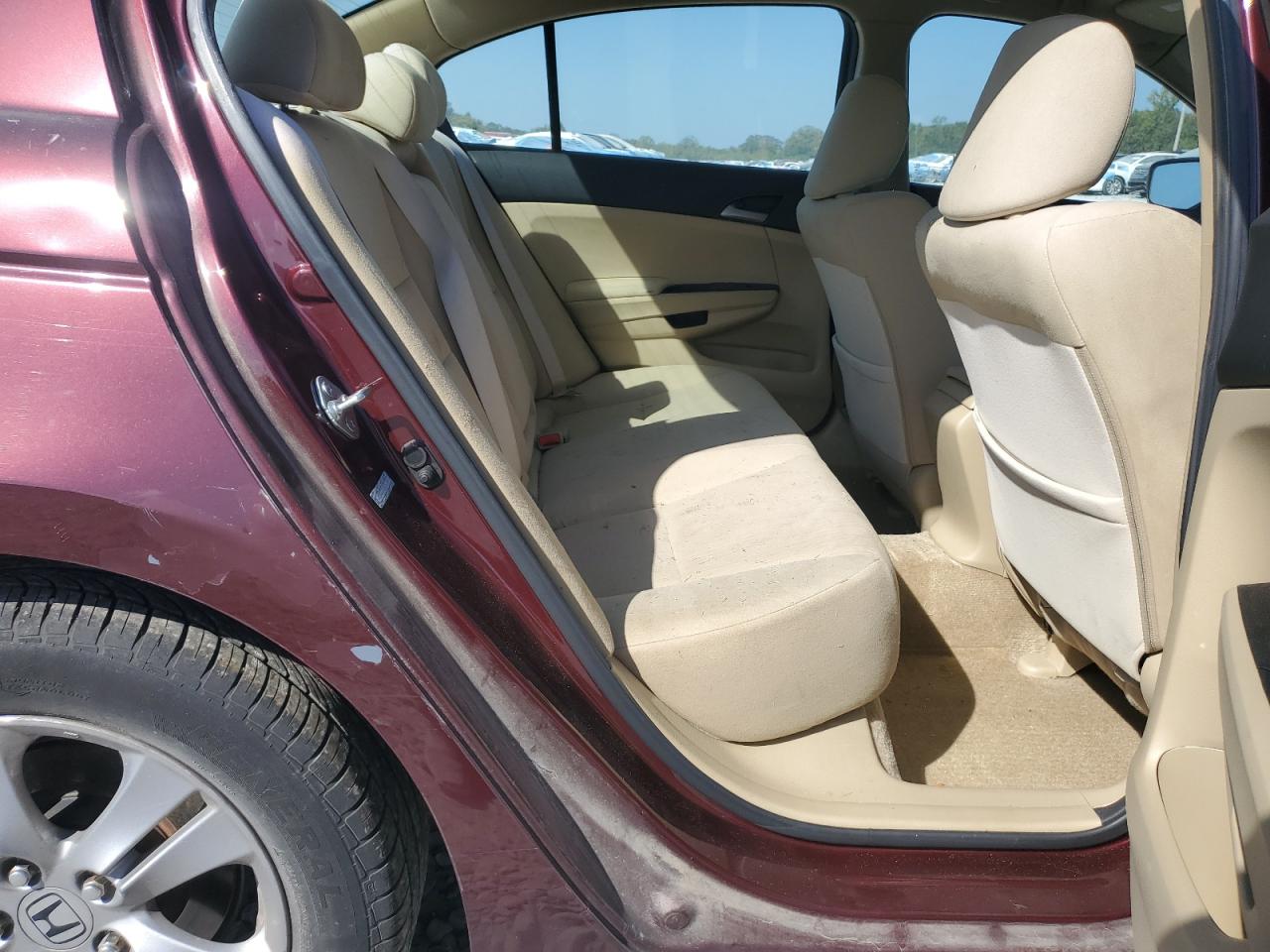 2011 Honda Accord Lxp VIN: 1HGCP2F46BA070776 Lot: 85077005