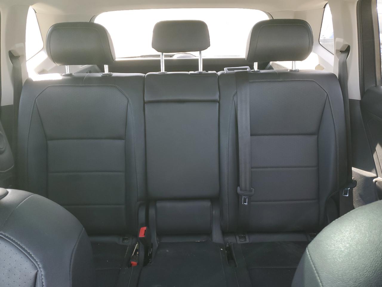 2018 Volkswagen Tiguan Se VIN: 3VV2B7AX8JM048661 Lot: 85821395