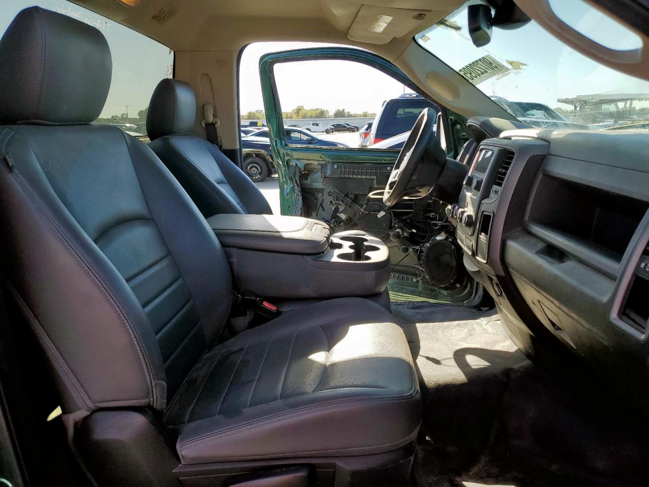 2019 Ram 1500 Classic Tradesman VIN: 3C6JR6DG5KG567069 Lot: 90722095