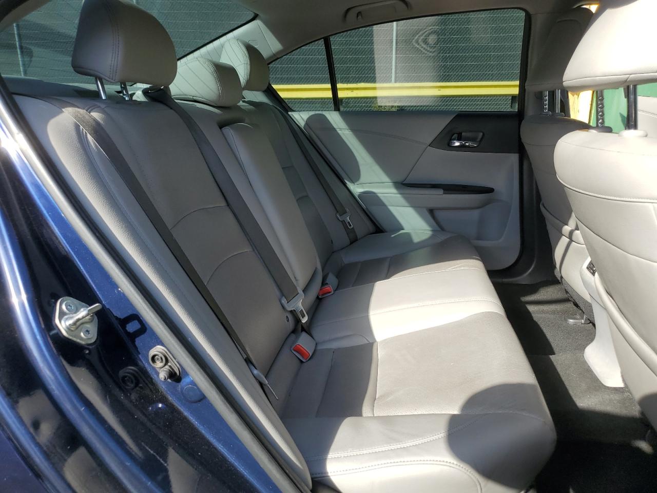 2015 Honda Accord Exl VIN: 1HGCR2F82FA184275 Lot: 85674695