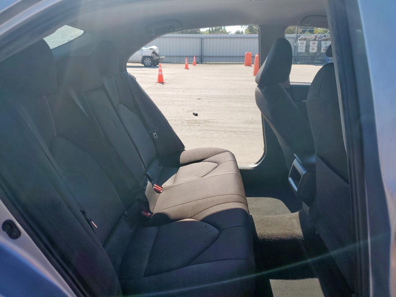 2021 Toyota Camry Le VIN: 4T1C11AK4MU429085 Lot: 83854065