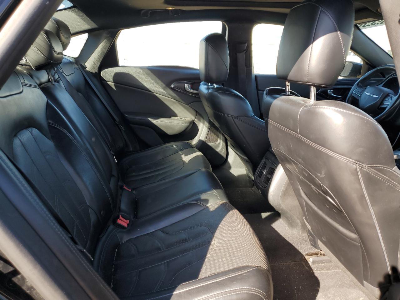 2016 Chrysler 200 S VIN: 1C3CCCDG6GN135689 Lot: 81529295