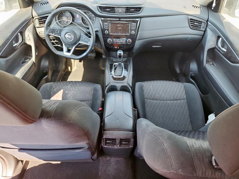  NISSAN ROGUE 2018 Серебристый