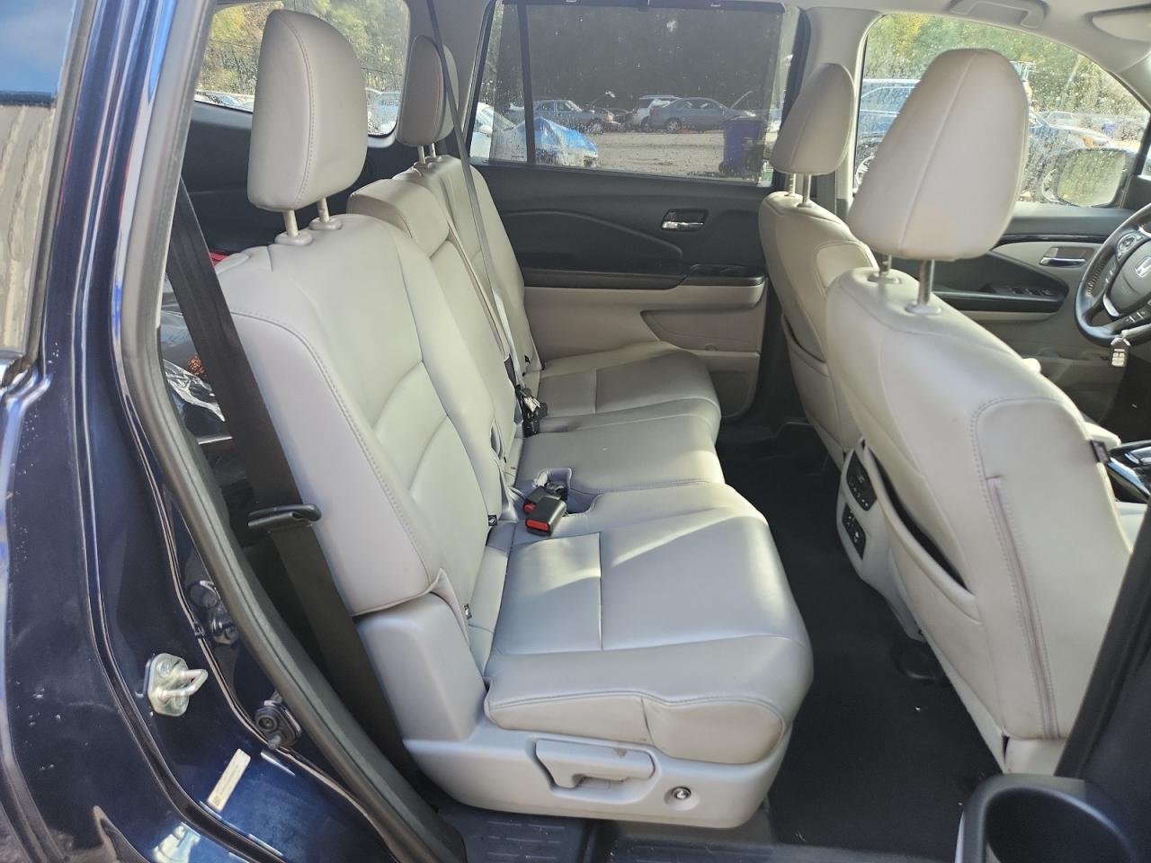 2016 Honda Pilot Touring VIN: 5FNYF6H94GB052749 Lot: 90599175