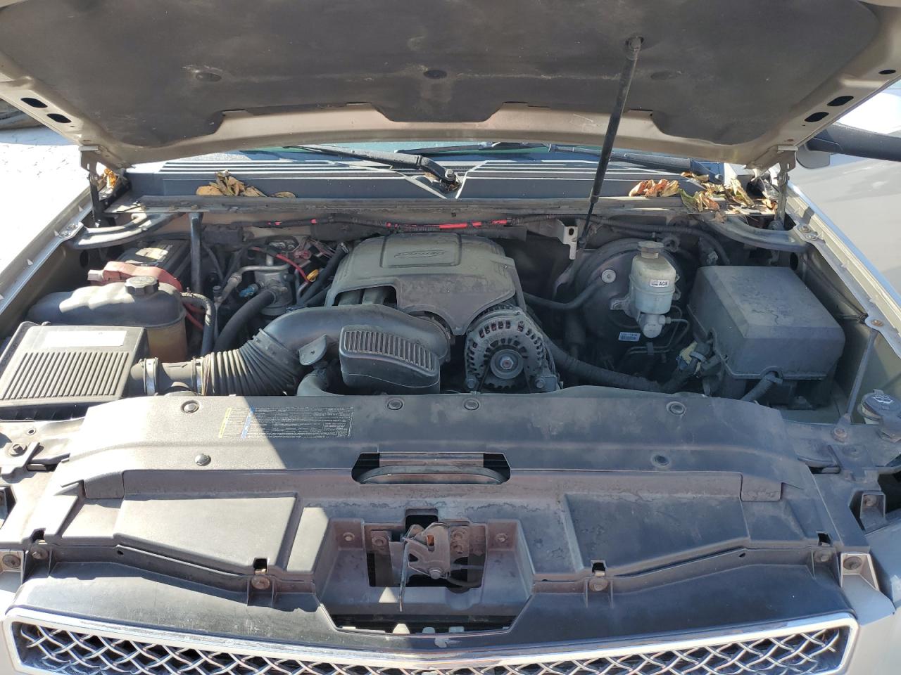 2008 Chevrolet Suburban K1500 Ls VIN: 1GNFK16308J213927 Lot: 81918815