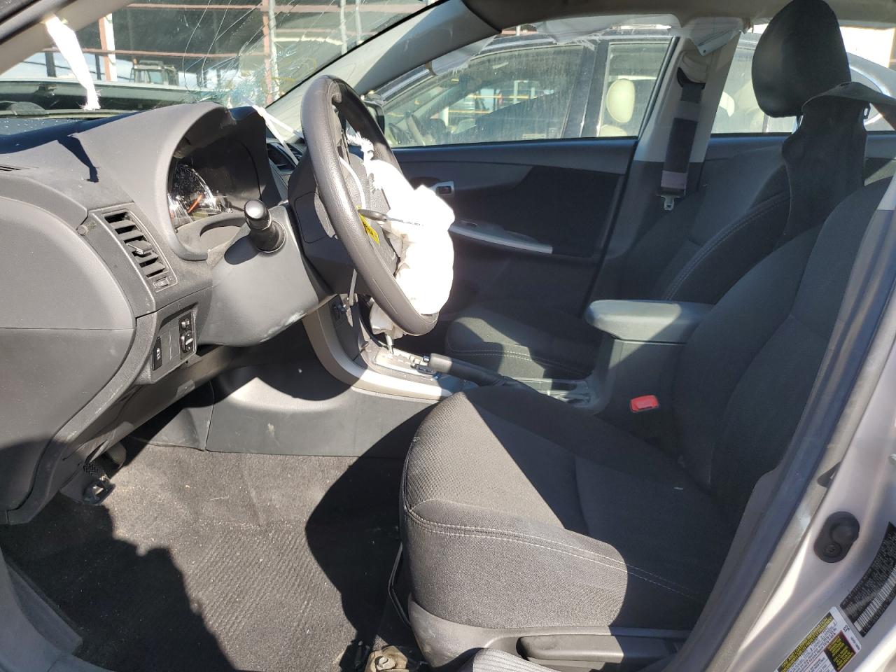 2T1BU4EE8DC112663 2013 Toyota Corolla Base