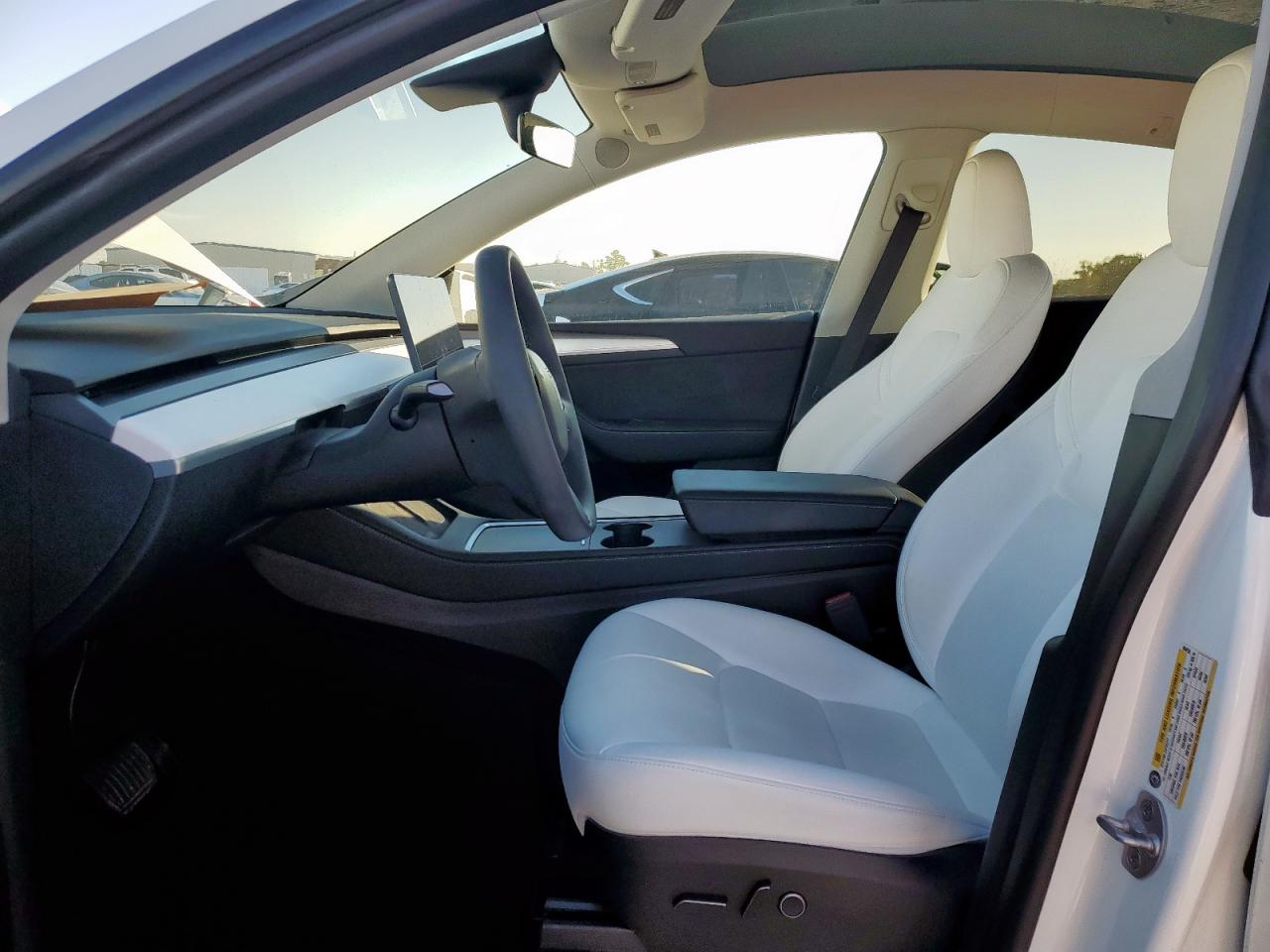 2023 Tesla Model Y VIN: 7SAYGDEE7PA094254 Lot: 91081955