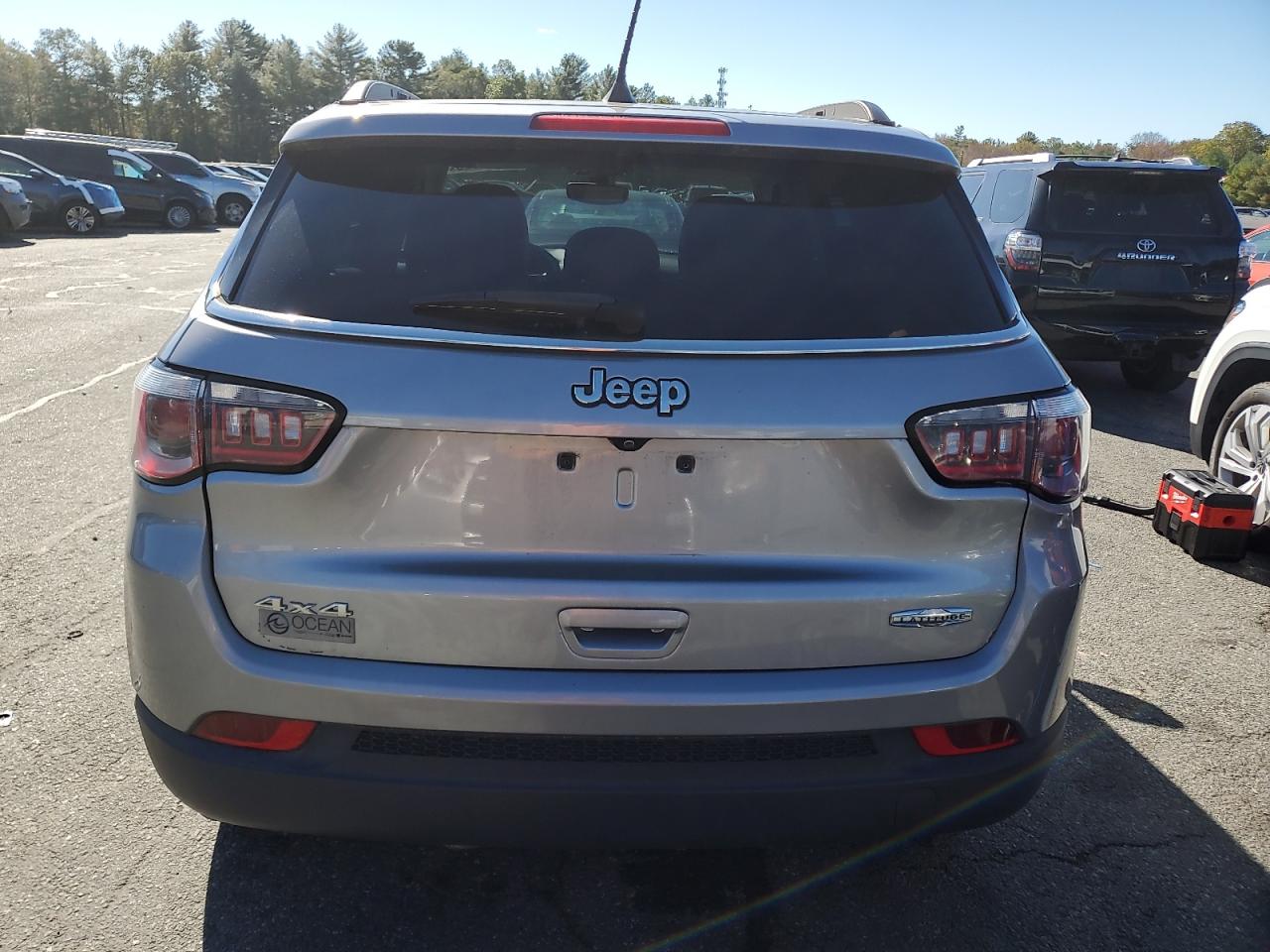 2019 Jeep Compass Latitude VIN: 3C4NJDBB4KT598950 Lot: 86504625