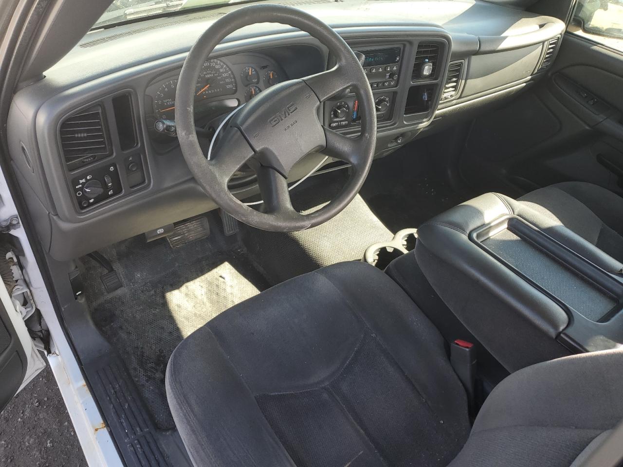 2006 GMC New Sierra C1500 VIN: 1GTEC14X36Z233997 Lot: 85592785