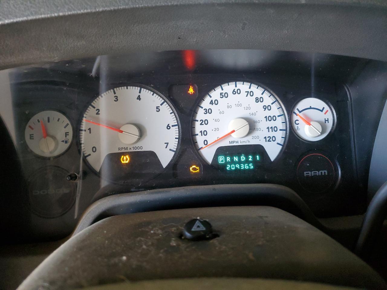 2008 Dodge Ram 1500 St VIN: 1D7HU18288J175286 Lot: 82346325