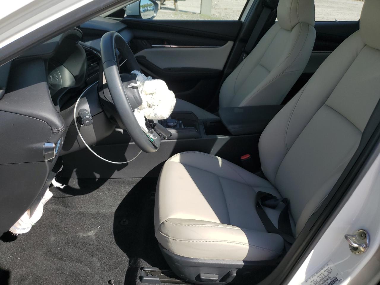 2025 Mazda 3 Preferred VIN: JM1BPACM3S1779139 Lot: 82362265