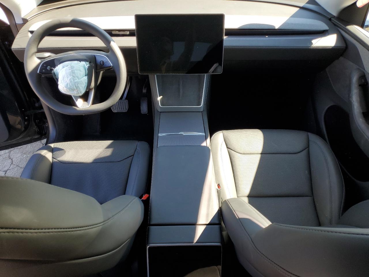 2026 Tesla Model Y VIN: 7SAYGDEE0TF357505 Lot: 87275265