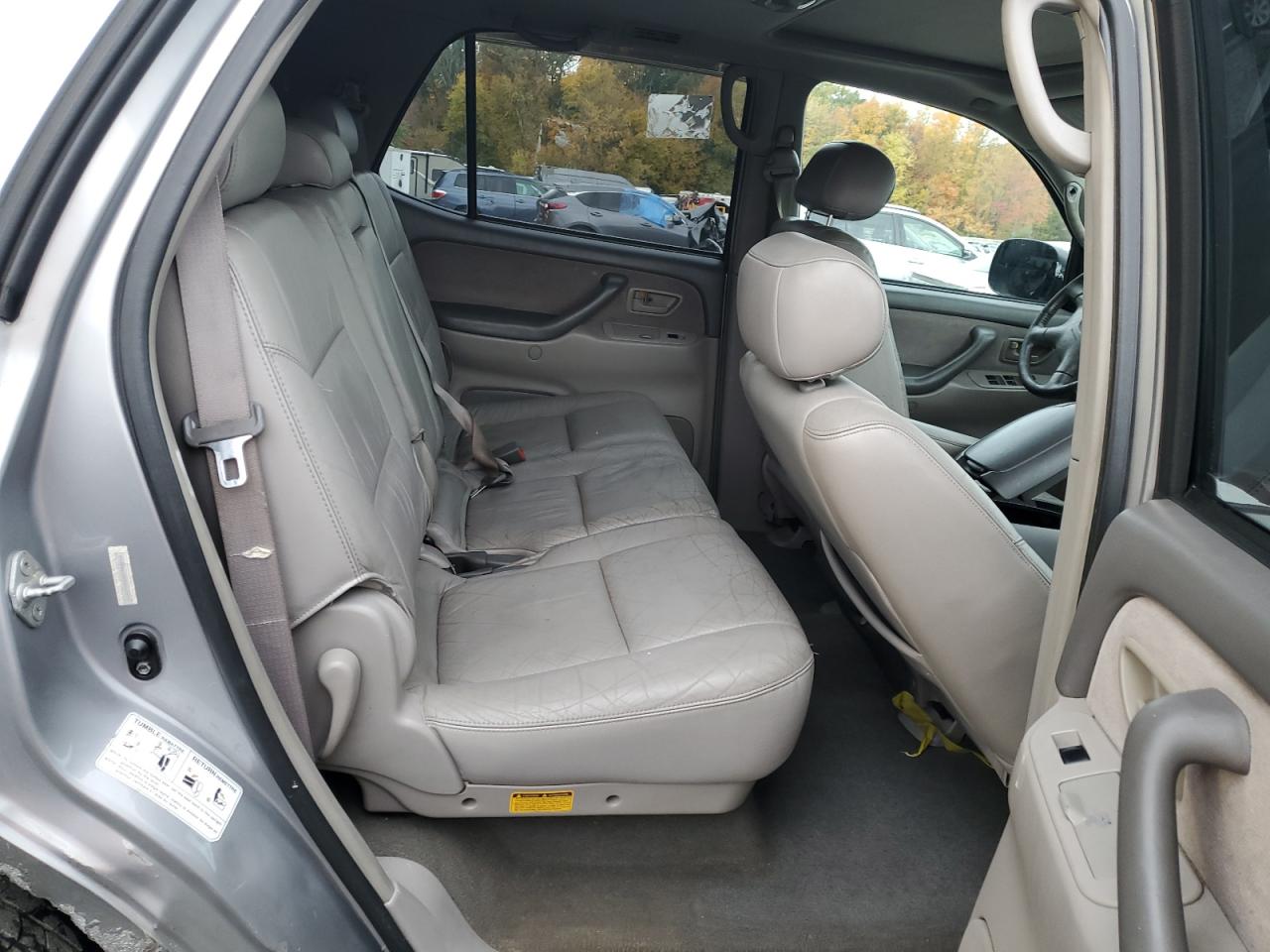 2002 Toyota Sequoia Sr5 VIN: 5TDBT44A42S060938 Lot: 89658405