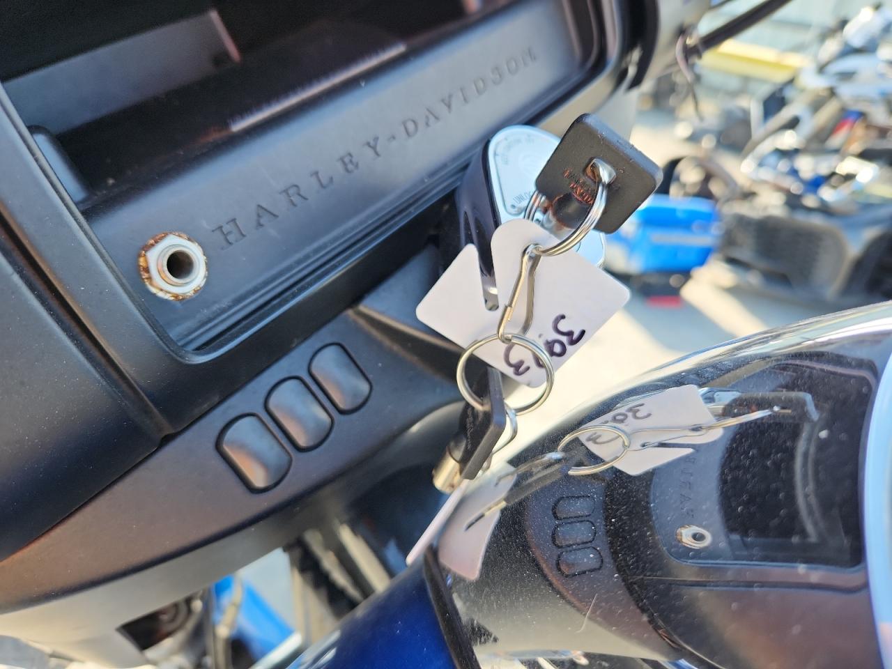 2017 Harley-Davidson Flhtp Police Electra Glide VIN: 1HD1FMC1XHB636082 Lot: 81508085