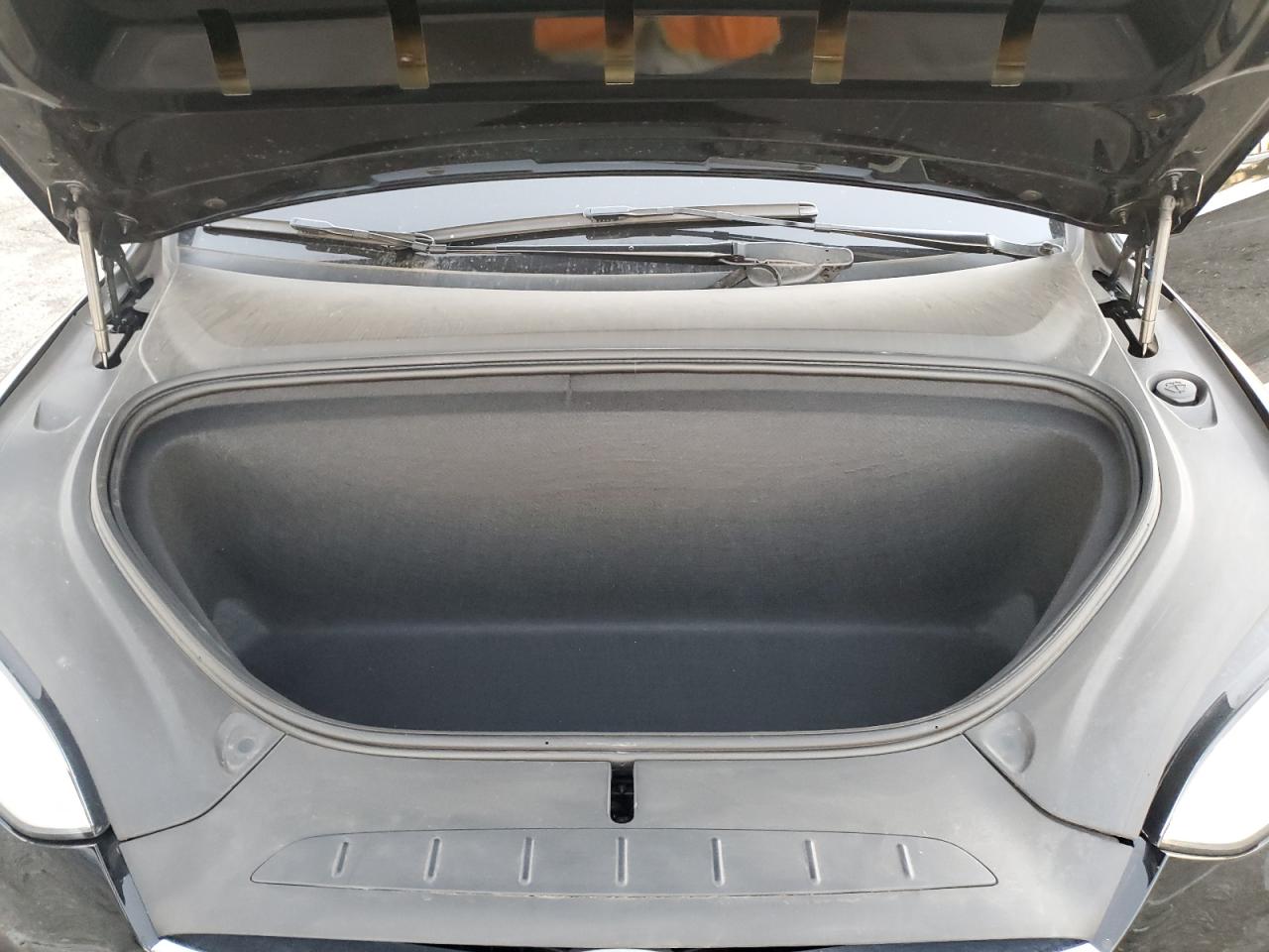 2019 Tesla Model X VIN: 5YJXCBE24KF212979 Lot: 90736085