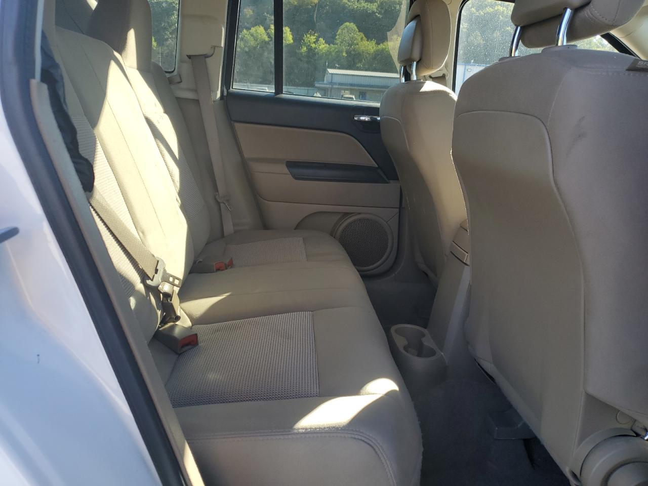 2014 Jeep Compass Sport VIN: 1C4NJCBB6ED648798 Lot: 81928455