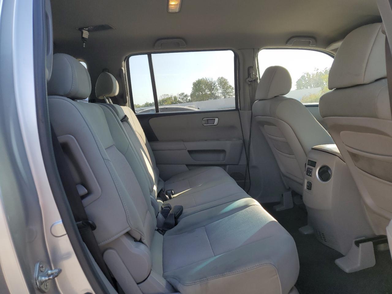 2010 Honda Pilot Ex VIN: 5FNYF3H43AB002032 Lot: 84880835