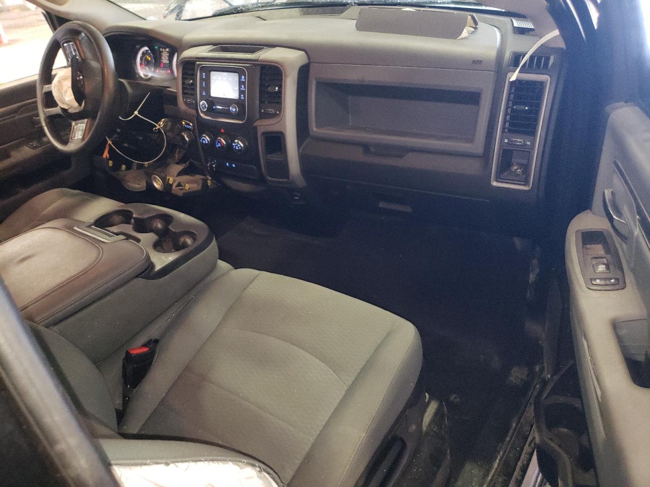 2018 Ram 1500 St VIN: 3C6JR6AG4JG234381 Lot: 86245985