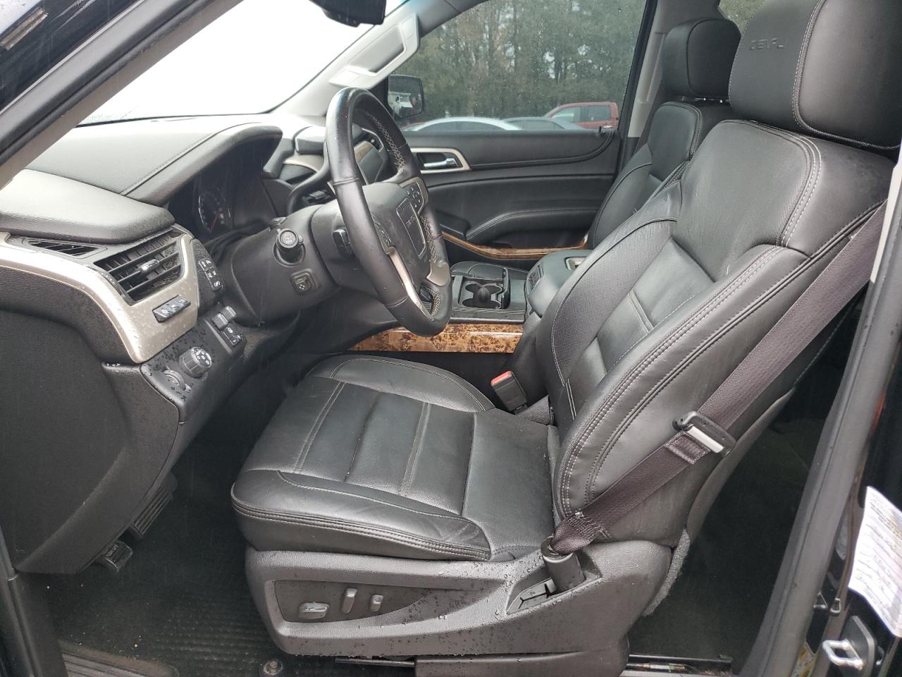 2015 GMC Yukon Xl Denali VIN: 1GKS1JKJ2FR617426 Lot: 90029735