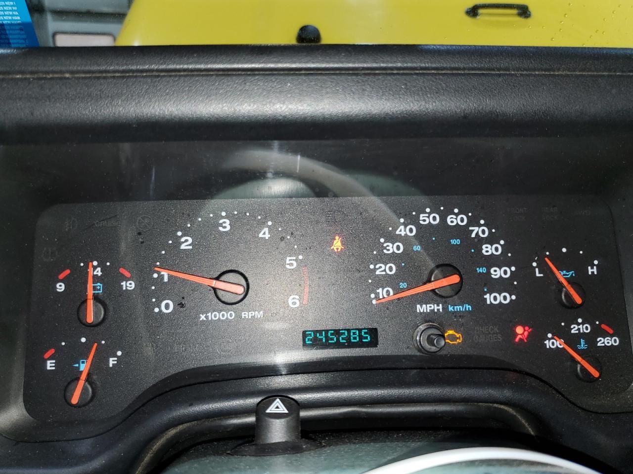 2004 Jeep Wrangler / Tj Sport VIN: 1J4FA49S34P764872 Lot: 86466005