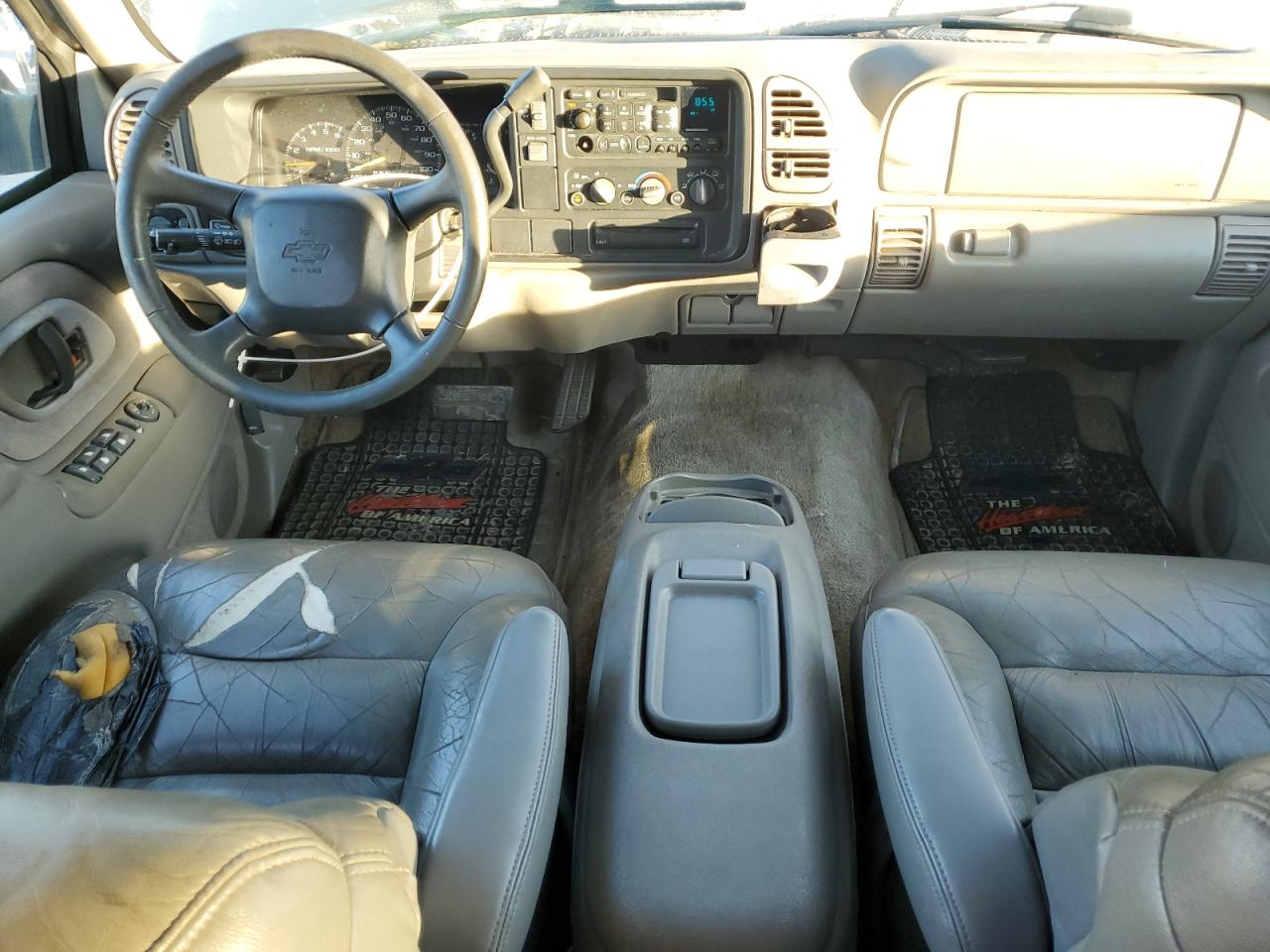 1999 Chevrolet Tahoe C1500 VIN: 1GNEC13R8XJ551480 Lot: 82418795