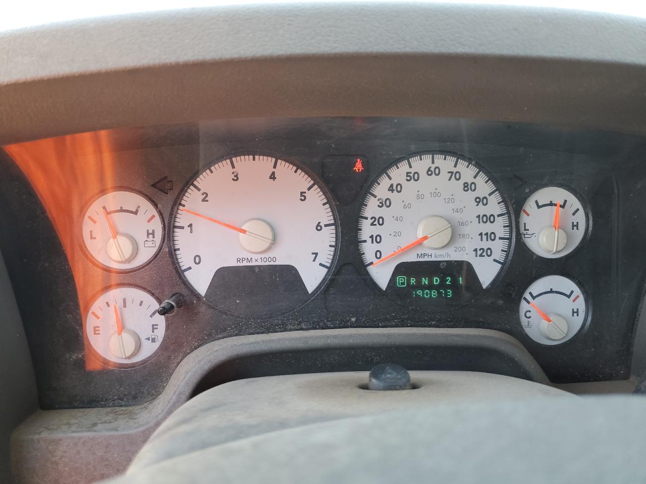 2008 Dodge Ram 1500 St VIN: 1D7HU18N18S567479 Lot: 90490325