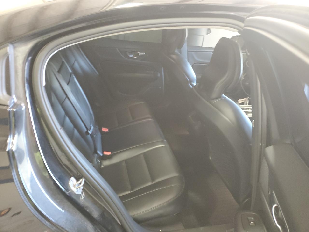 2019 Volvo S60 T6 Momentum VIN: 7JRA22TK5KG001230 Lot: 85665135