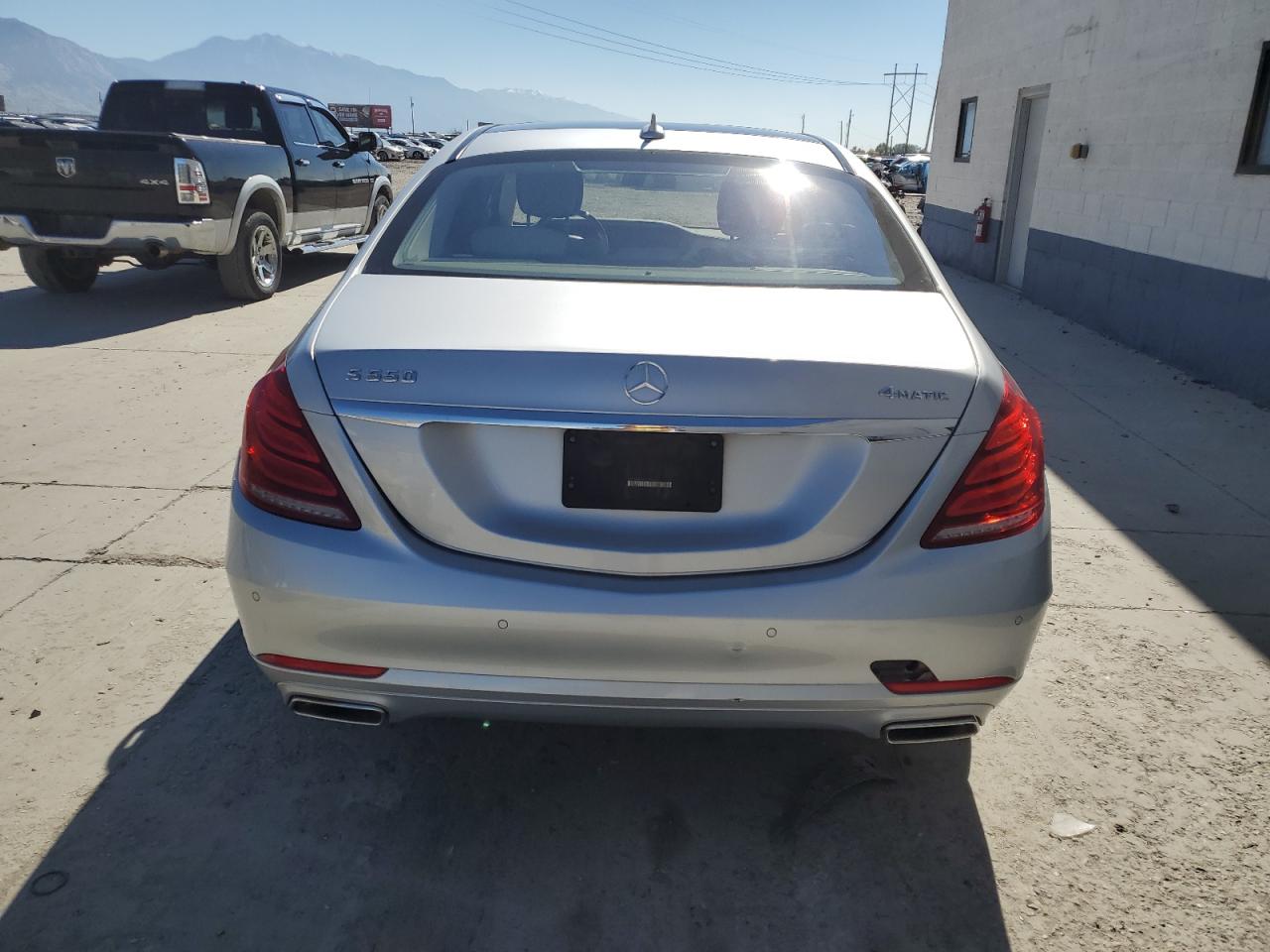 2015 Mercedes-Benz S 550 4Matic VIN: WDDUG8FB1FA183633 Lot: 86127845